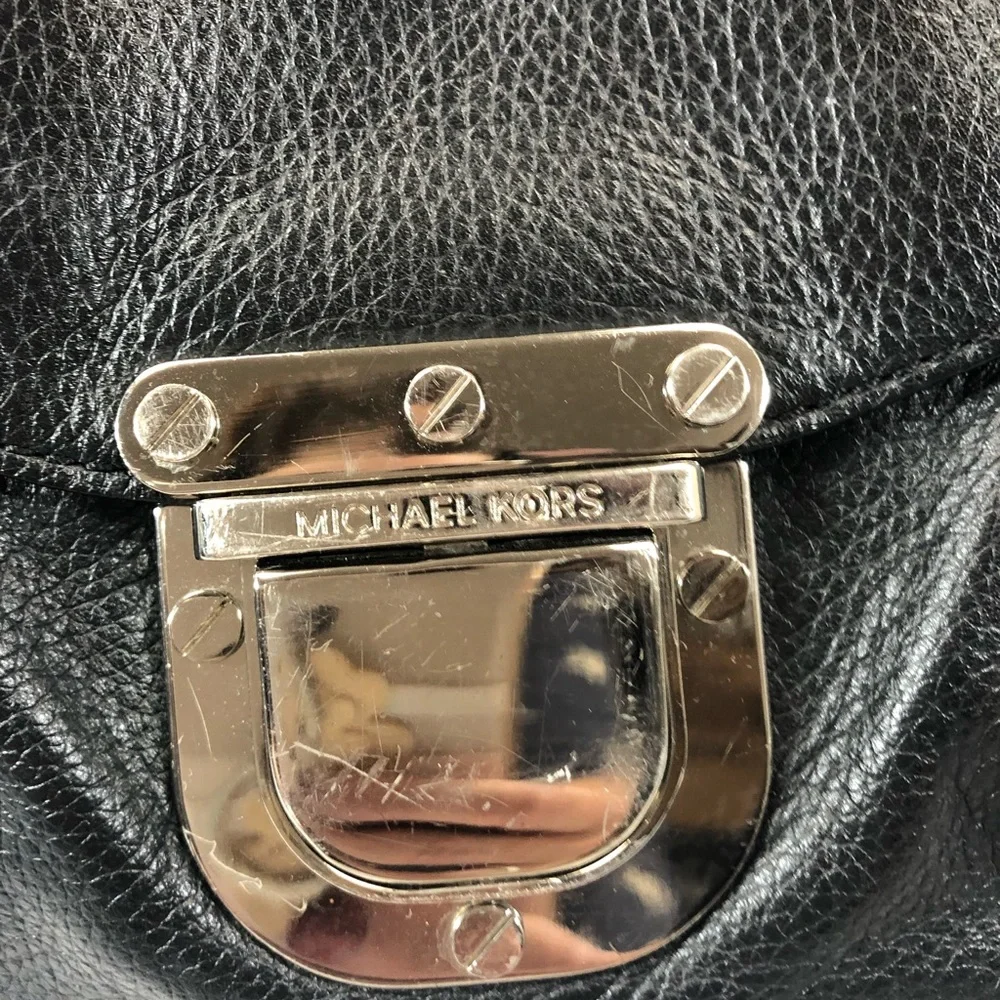 Michael Kors Leather Shoulder hobo bag Black One strap Silver Buckle clasp Lined